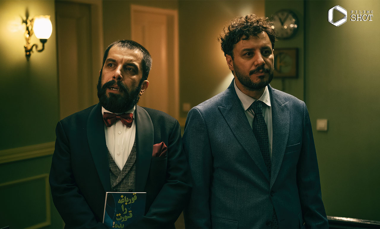 جواد عزتی با تمساح خونی اش آمد؛ سوپرایز جواد عزتی برای سینما 3