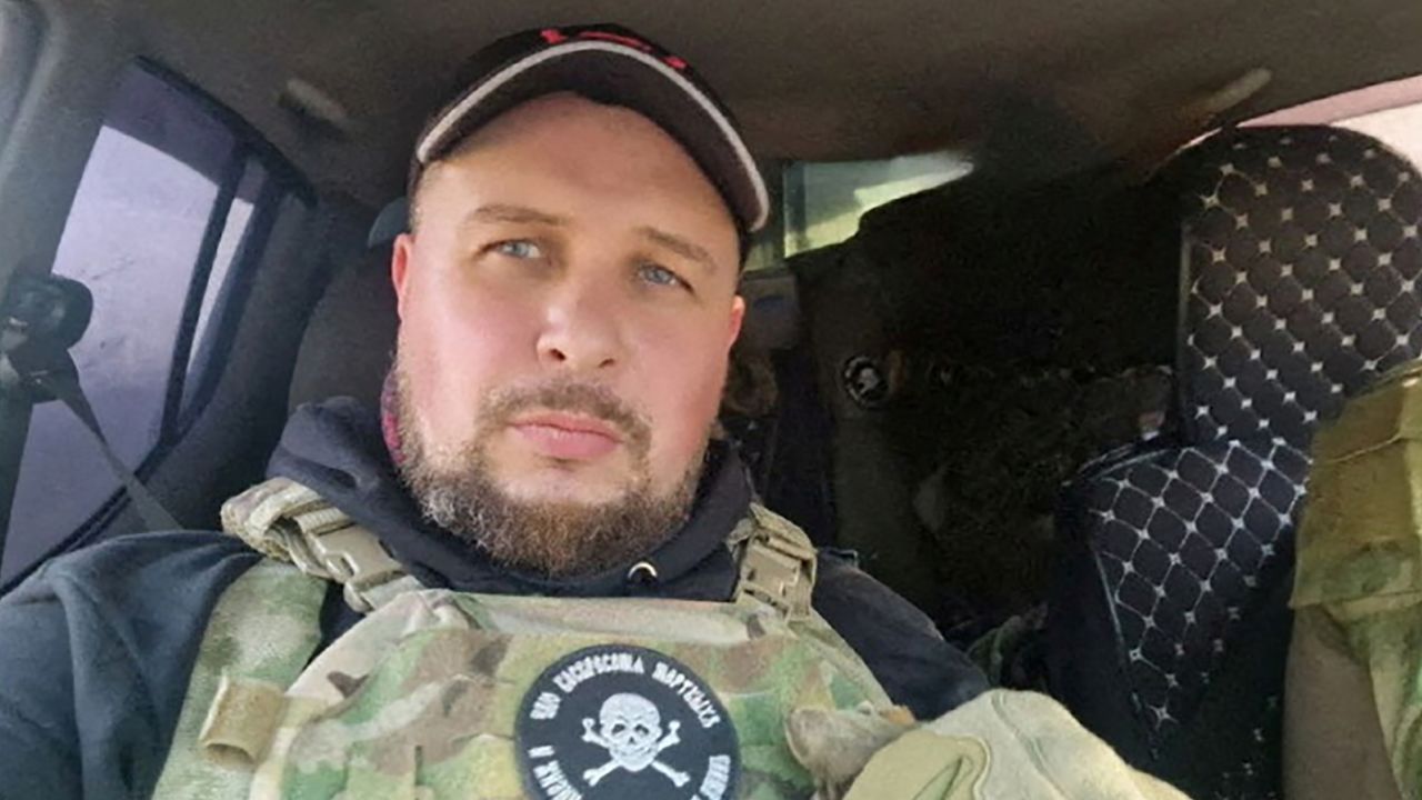 بمب گذاری در کافه و قتل ولادلن تاتارسکی، بلاگر نظامی روس