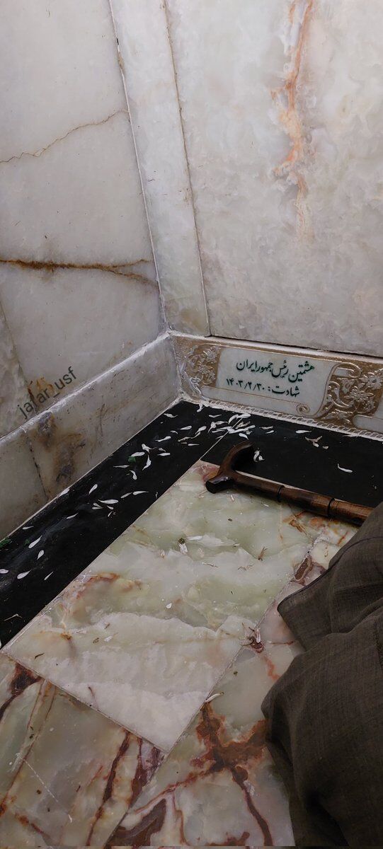 عکس سنگ قبر رئیسی / نوشته روی مزار رییس جمهور شهید چیست؟ 2
