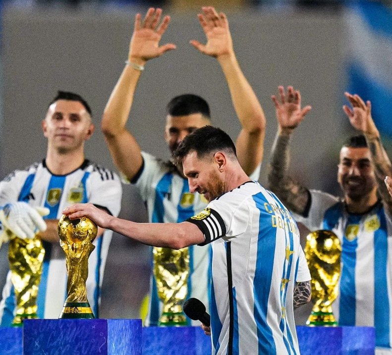 لیونل مسی اشک آرژانتین را درآورد