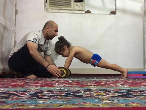 جان آرات در خطر است، کمک کنید ادعای جدید پدر ارات حسینی و واکنشها به او 12