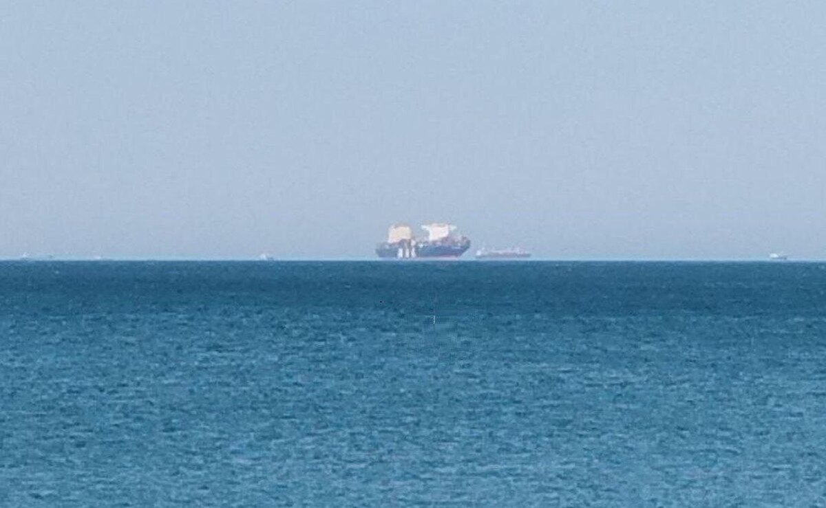 اولین عکس از کشتی غول‌پیکر توقیف شده اسرائیلی در بندرگاه بندرعباس + عکس 2