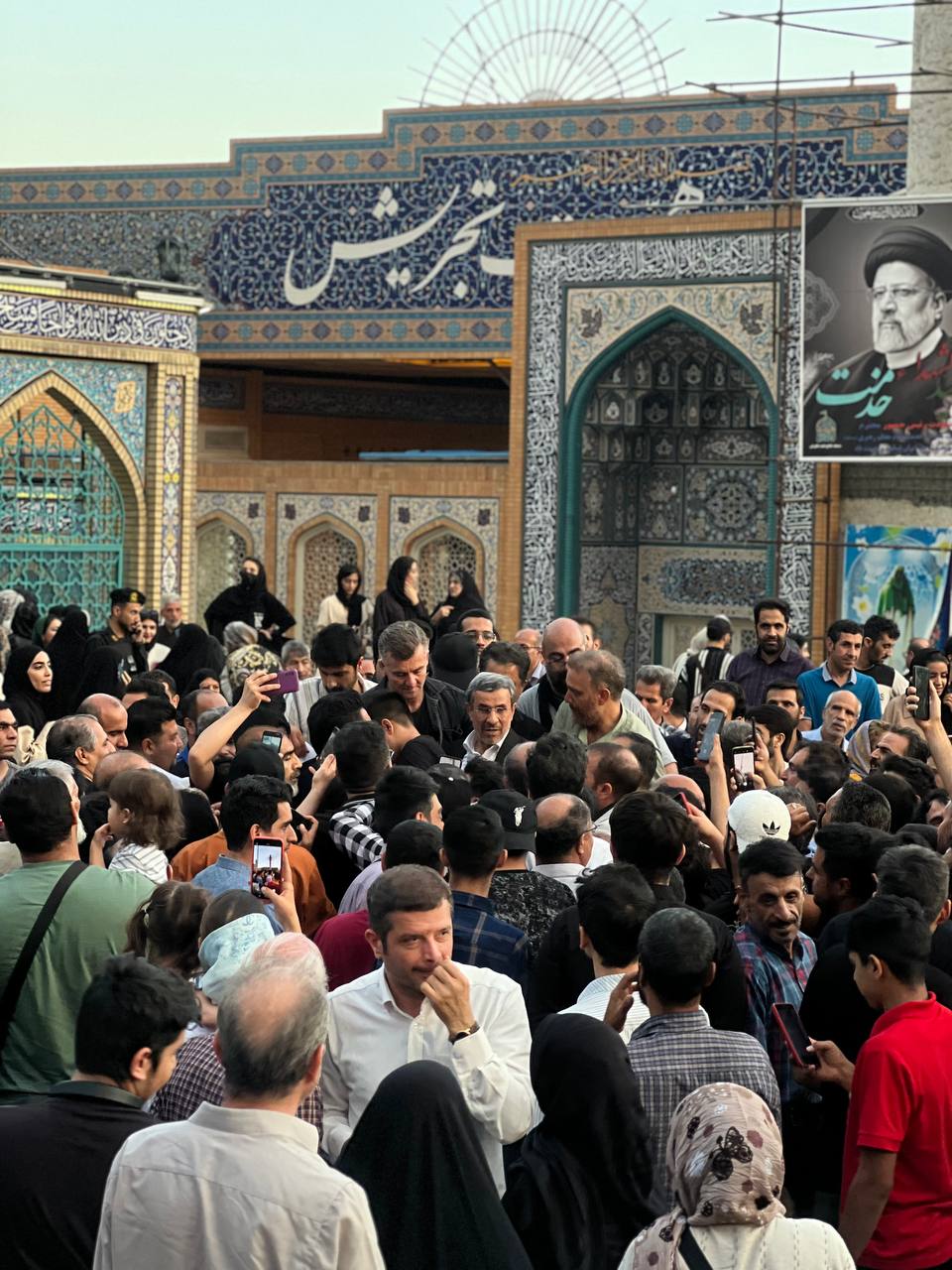 محمود احمدی نژاد در تجریش
