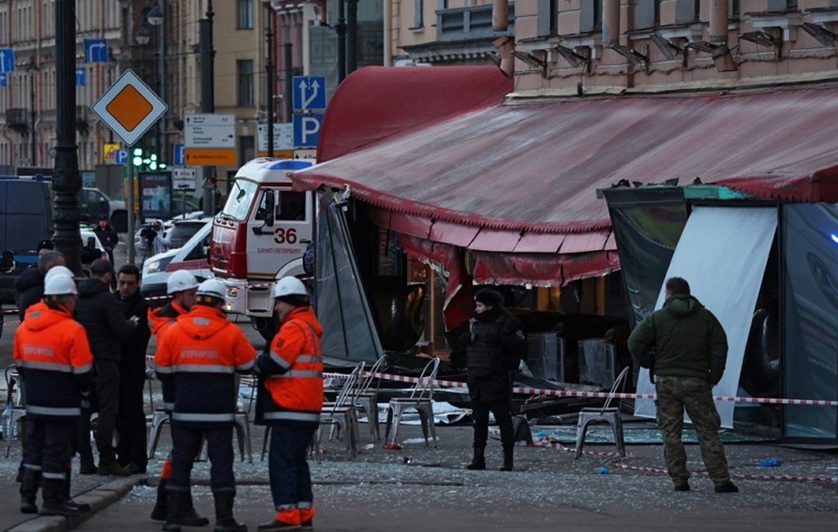 بمب گذاری در کافه و قتل ولادلن تاتارسکی، بلاگر نظامی روس