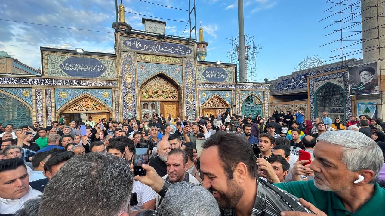 احمدی نژاد در امامزاده صالح