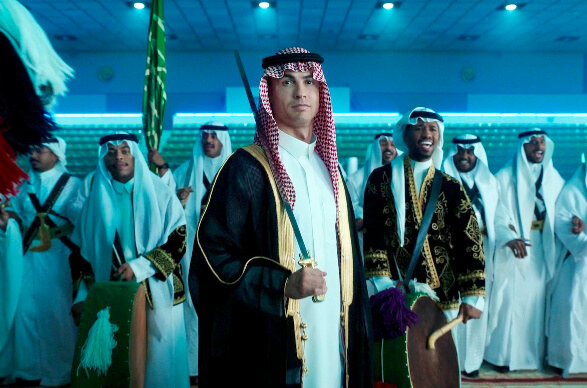 رونالدو با لباس عربی