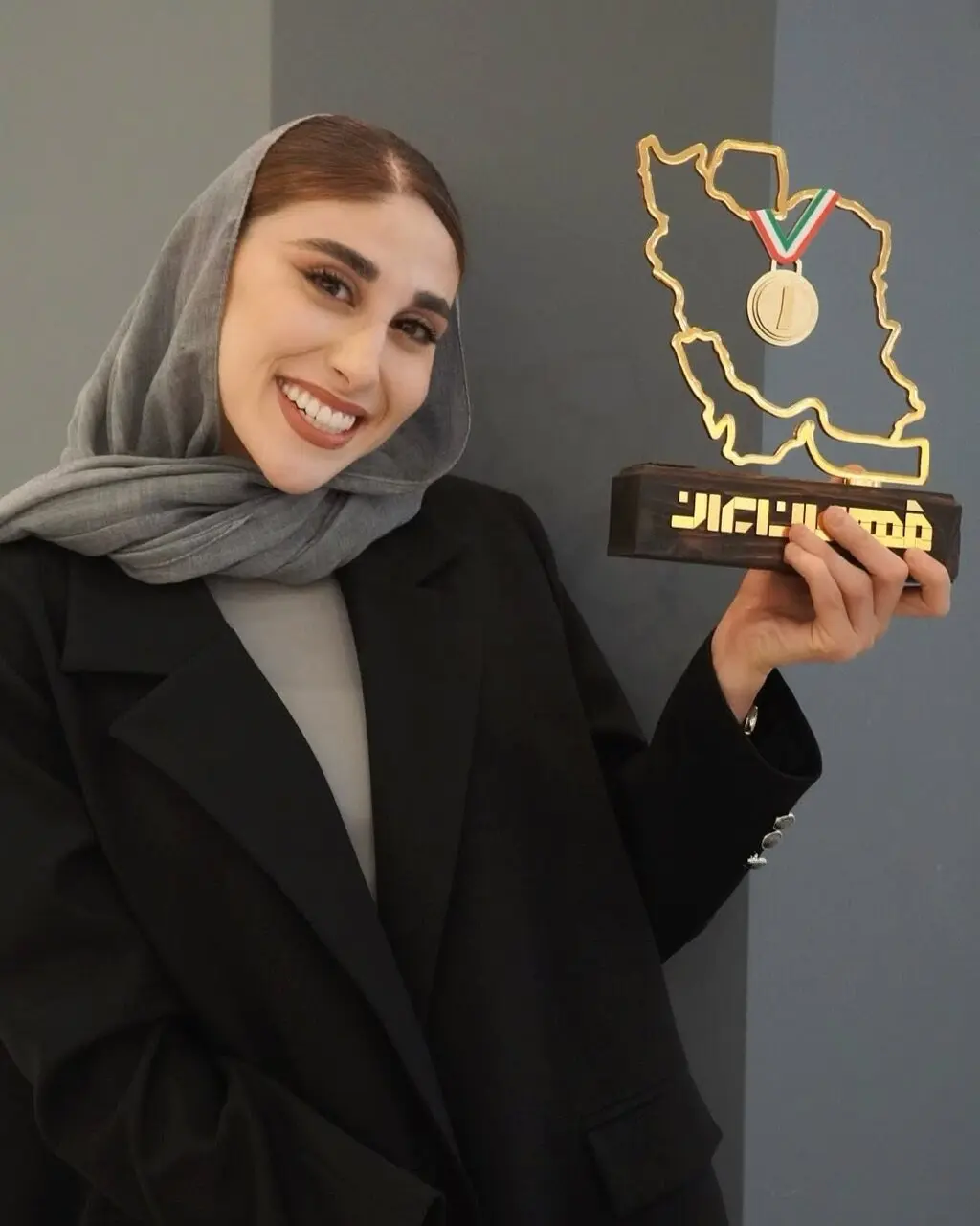 ناهید کیانی
