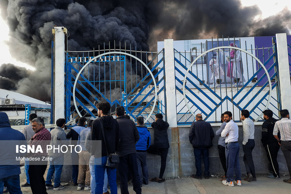 آتش سوزی مهیب در کارخانه الکترواستیل مشهد6 - Copy