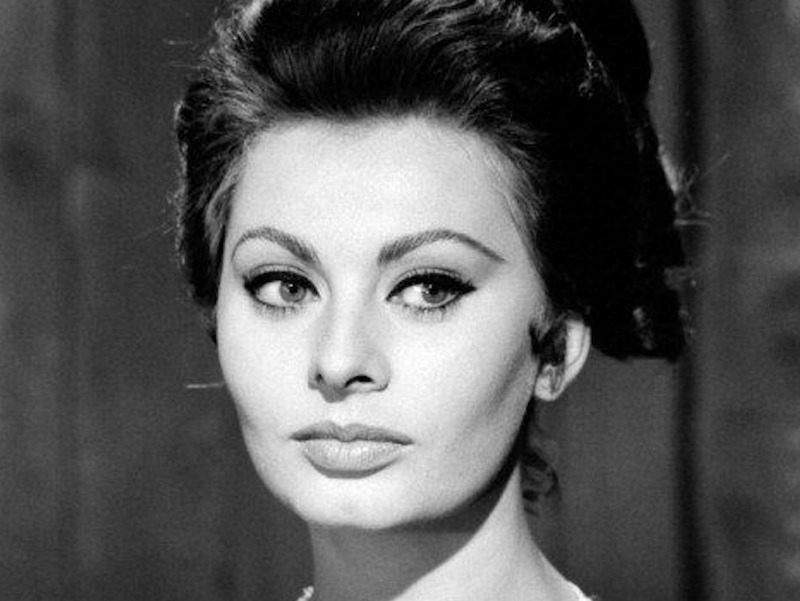 با زیباترین زنان دهه 60 آشنا شوید؛ از مرلین مونرو تا راکل ولش 3