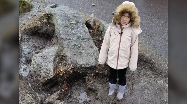 ماجرای عجیب کشف گنج و خنجر 3700ساله یک دختربچه در مدرسه چه بود؟ + تصاویر 2