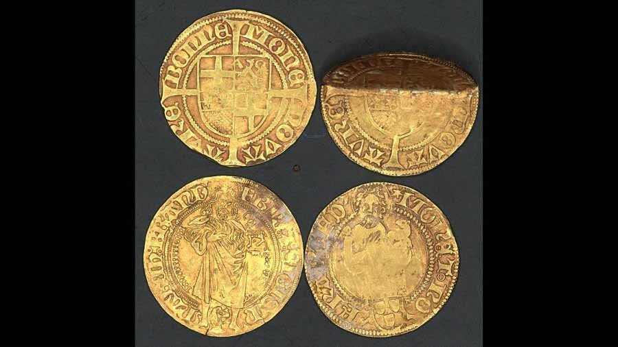 کشف سکه 500 ساله 2