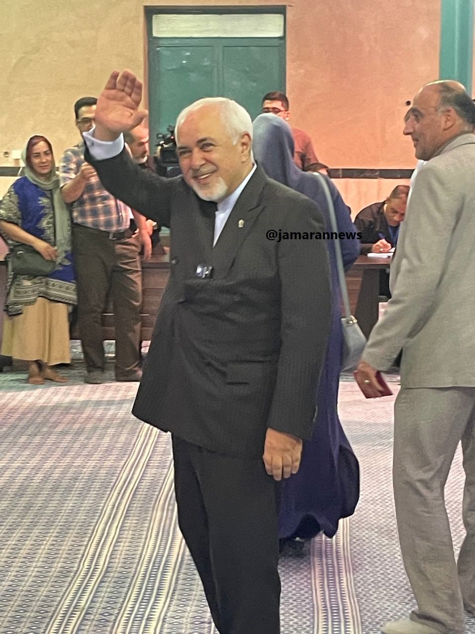 جواد ظریف و همسرش در انتخابات