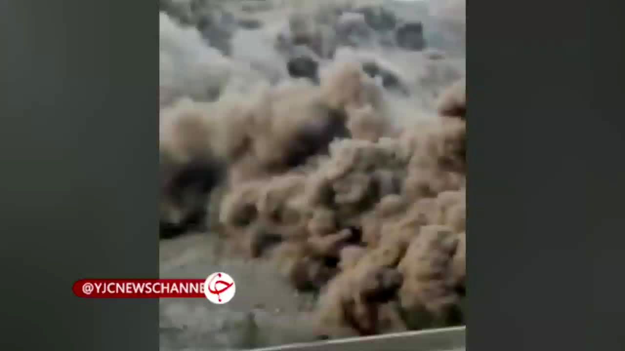 ببینید | تصاویر آخرالزمانی از حادثه هولناک در جاده هراز