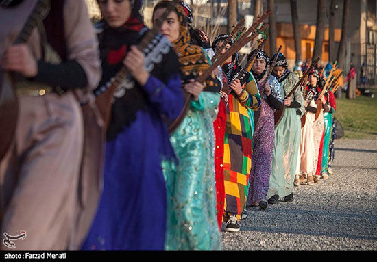 جشن جهانی نوروز در محوطه تاریخی طاقبستان /عکس

