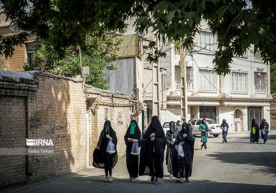 عزاداری بانوانِ نقابزده در «چهل منبر» لرستان 10