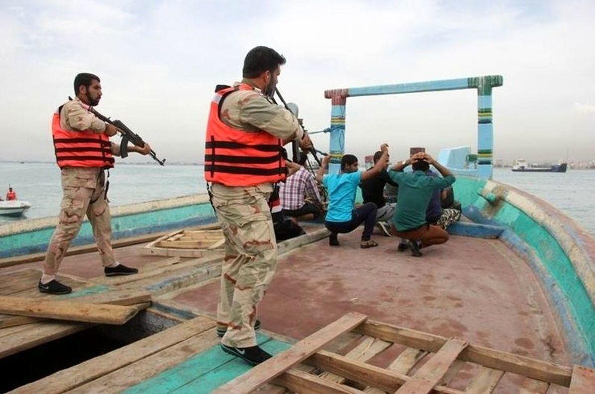 ٣ شناور حامل در خلیج فارس توقیف شد