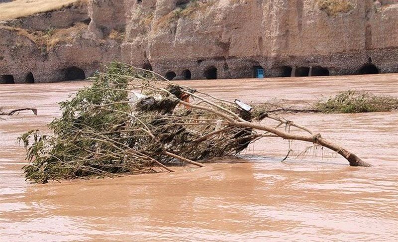 نکات ایمنی در هنگام وقوع سیل که باید بدانید+عکس