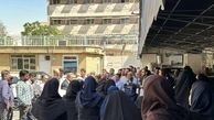 تحصن اعتراض آمیز کارکنان شرکت نفت در تهران


