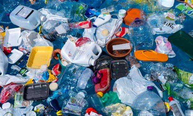 آمار باورنکردنی از حجم زباله‌های پلاستیکی ایران