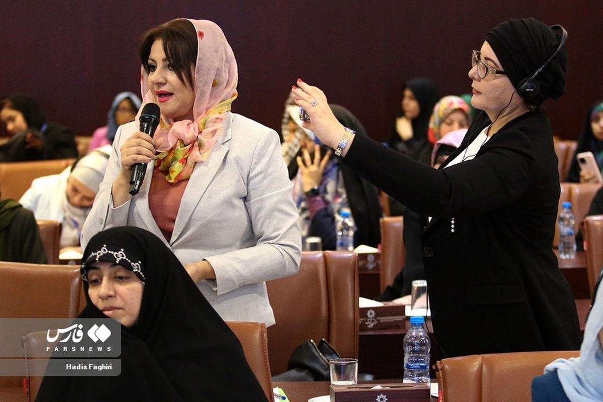 حجاب شرکت‌کنندگان جشنواره خورشید در حضور همسر رئیسی و دختر علم الهدی/ عکس