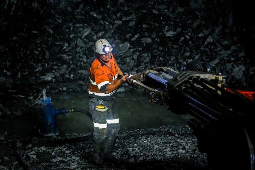 مرگ دردناک کارگر معدن