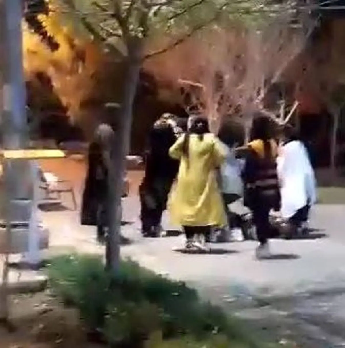 درگیری شدید بانوان بر سر حجاب در قم