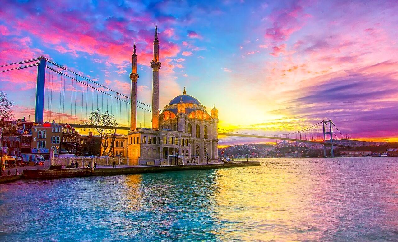 تور استانبول ارزان با اقامت در هاستل
