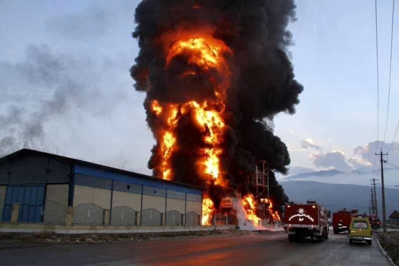 آتش‌سوزی مهیب در شهرک صنعتی دورود؛ علت چه بود؟