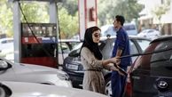 صف بنزین‌ در ایران به خارج کشیده شد

