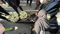 سیگار کشیدن بازیگر جوان در مراسم خاکسپاری آتیلا پسیانی+عکس