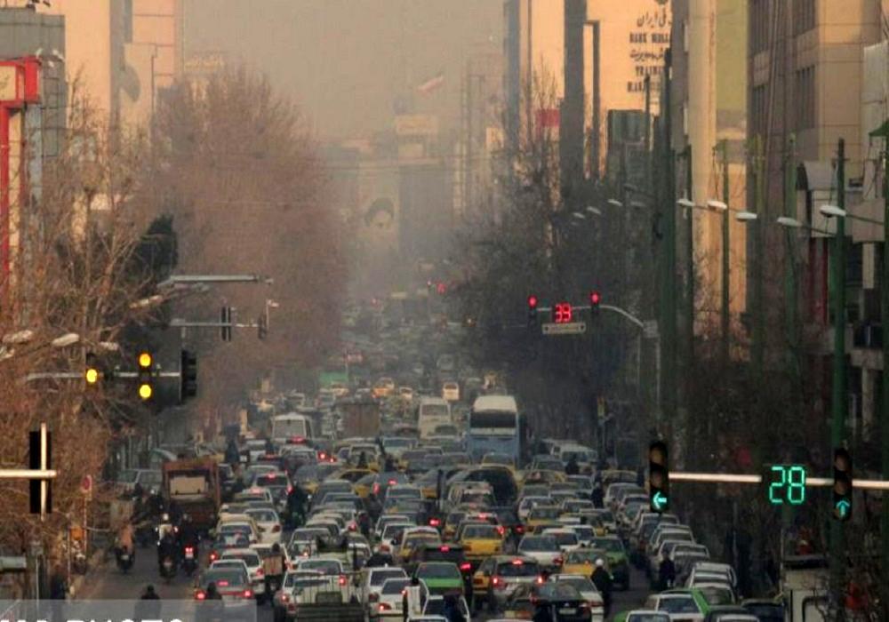 آلودگی هوا به جان زنان و دختران ایران/ از هر ۱۰ دختر ایرانی یک دختر به این بیماری دردناک مبتلاست

