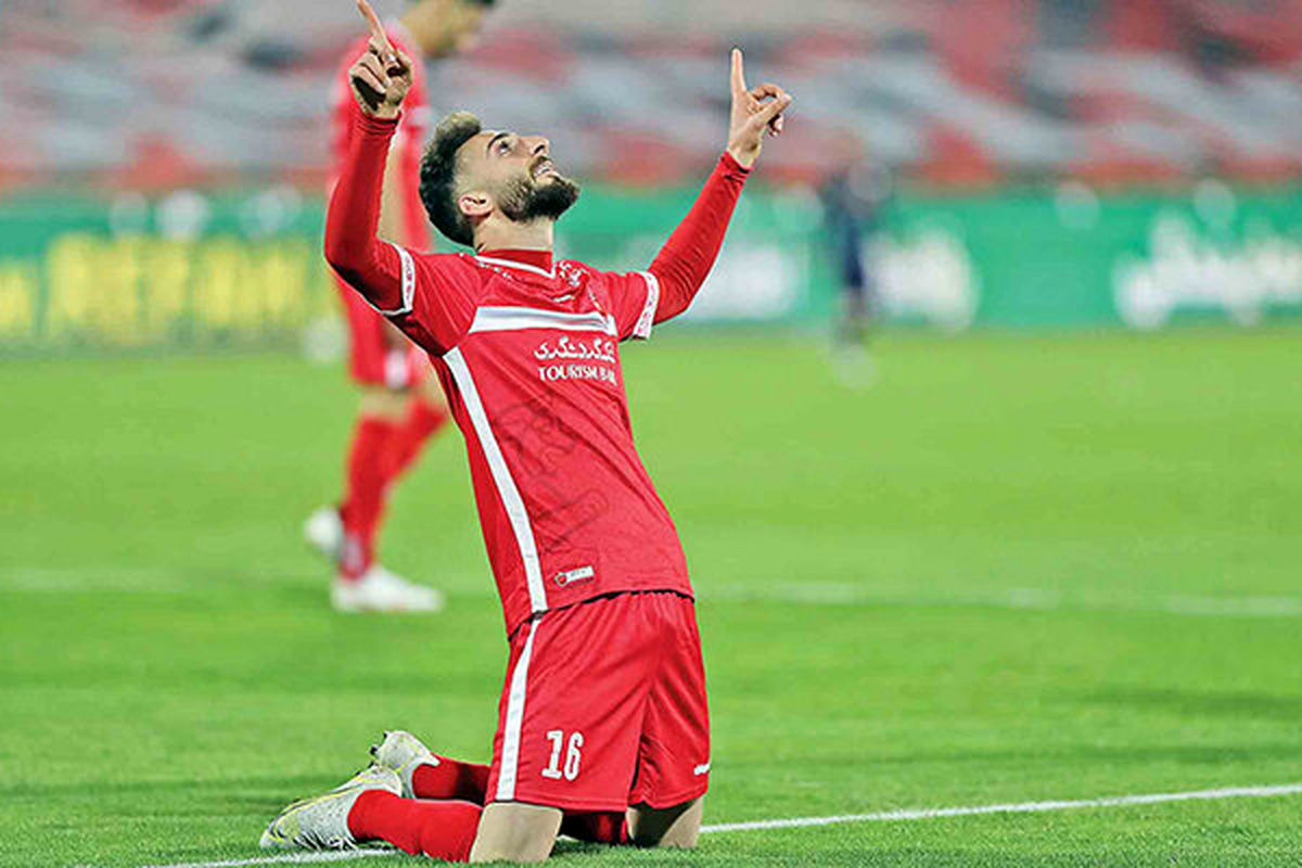 رسمی؛ مهاجم جنجالی پرسپولیس از سرخپوشان جدا شد