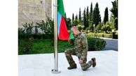 علی‌اف به آرزویش رسید/ بوسه بر  پرچم جمهوری آذربایجان در قره‌باغ +عکس