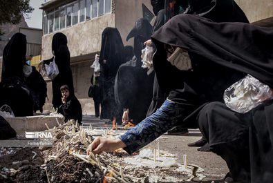 عزاداری بانوانِ نقاب‌زده در «چهل منبر» لرستان