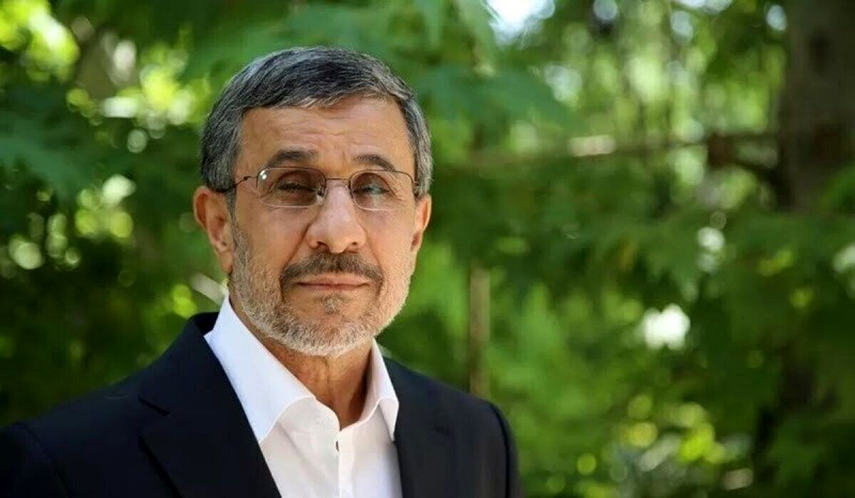 واکنش احمدی نژاد به قهرمانی پرسپولیس در لیگ برتر + فیلم