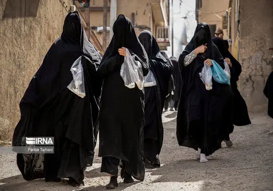 عزاداری بانوانِ نقابزده در «چهل منبر» لرستان 23
