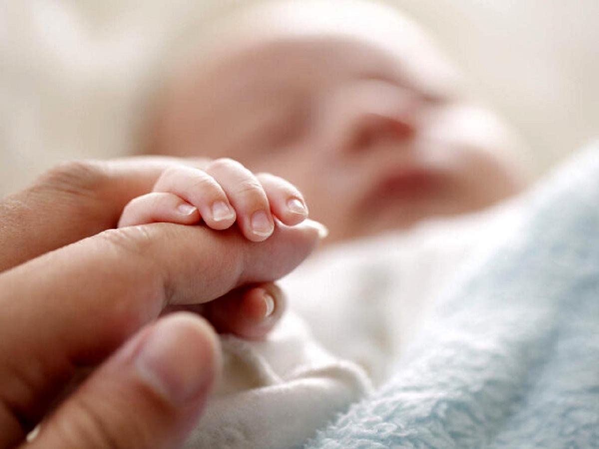 برای ثبت تولد نوزاد فقط 15 روز مهلت دارید + شرایط نامگذاری نوزاد