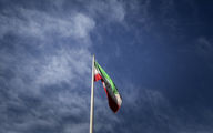  آبروریزی شهرداری تهران؛ نصب بنر با پرچم وارونه‌ ایران
