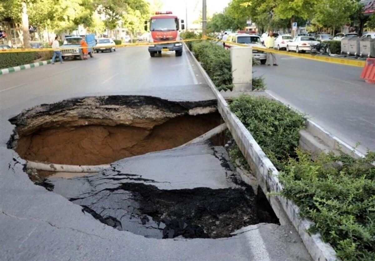 از لاین تندرو این بزرگراه عبور نکنید؛ خطر فرونشست /آمار تکان‌دهنده از زلزله خاموش ایران