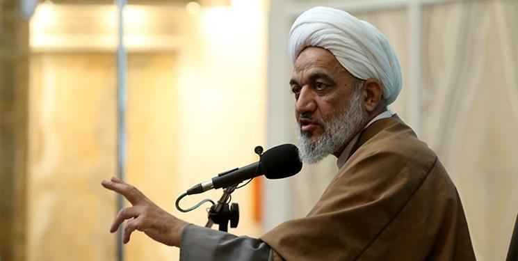 استاد اخلاق احمدی نژاد : مجلس پای مدیریت فضای مجازی بایستد