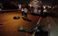 تصادف مرگبار دو موتورسیکلت با یکدیگر در تهران + فیلم