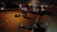 تصادف مرگبار دو موتورسیکلت با یکدیگر در تهران + فیلم