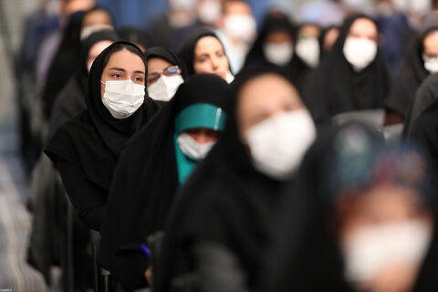حجاب دختران نخبه در دیدار با رهبر انقلاب + عکس