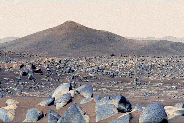 دریچه مخفی بر روی سطح مریخ|ماجرا چیست؟