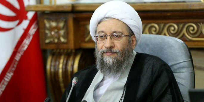 انتقاد آملی لاریجانی از نمایندگان مجلس