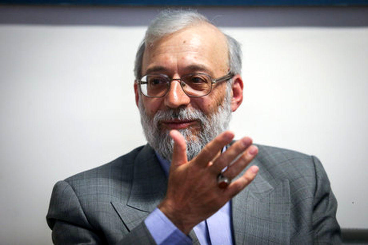 دفاع لاریجانی از دولت رئیسی