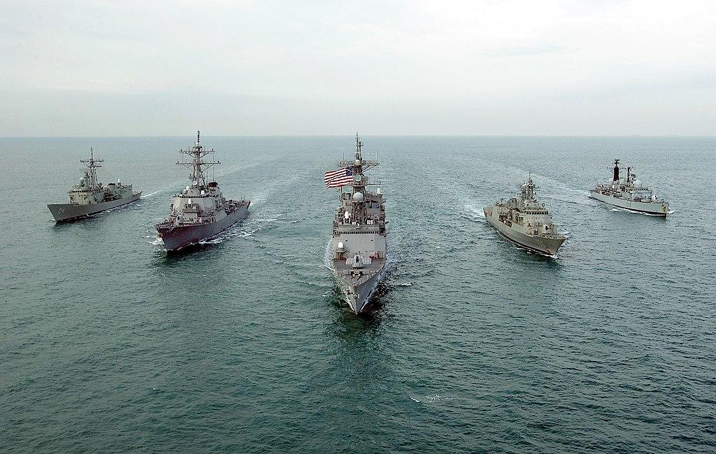 ناوگان پنجم نیروی دریایی آمریکا  : حضور ما در خلیج فارس دائمی خواهد بود