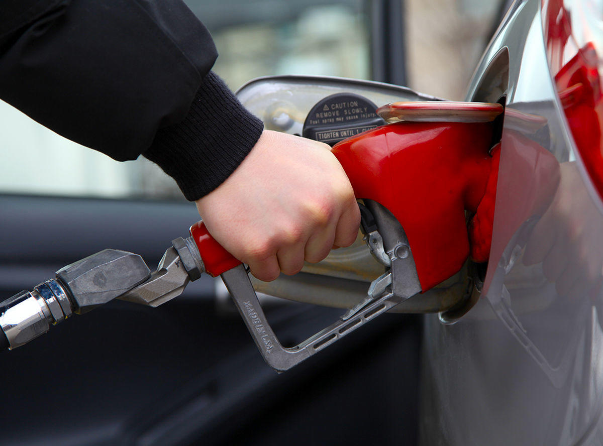 خبر مهم وزیر نفت درباره افزایش قیمت و سهمیه بنزین نوروزی 1402 + فیلم