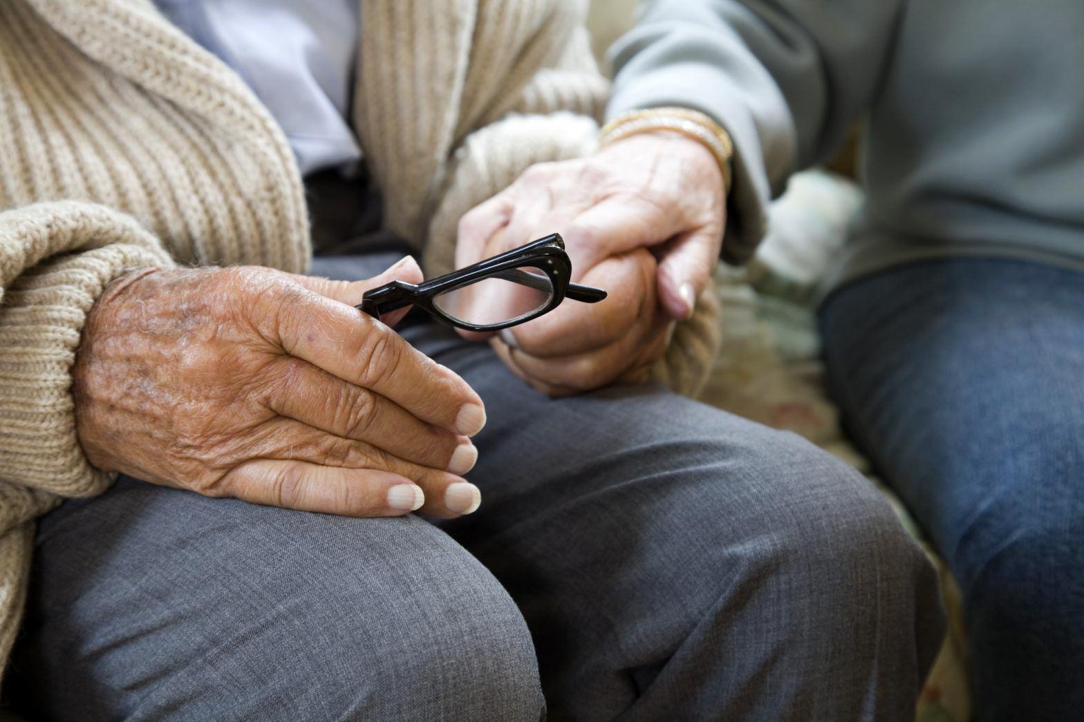 افزایش سن بازنشستگی اجباری است یا اختیاری؟ | خبر مهم تامین اجتماعی +فیلم
