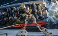 اعزام گروه ضربت و تفنگدار دریایی آمریکا به تنگه هرمز